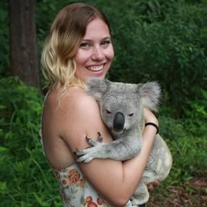 Meet your Posher, Alissa